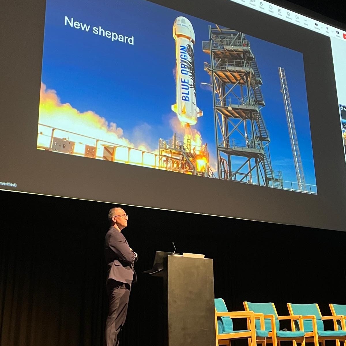 Commercial human spaceflight as a management research context