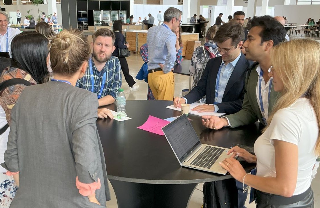 Roundtable on emerging business models
